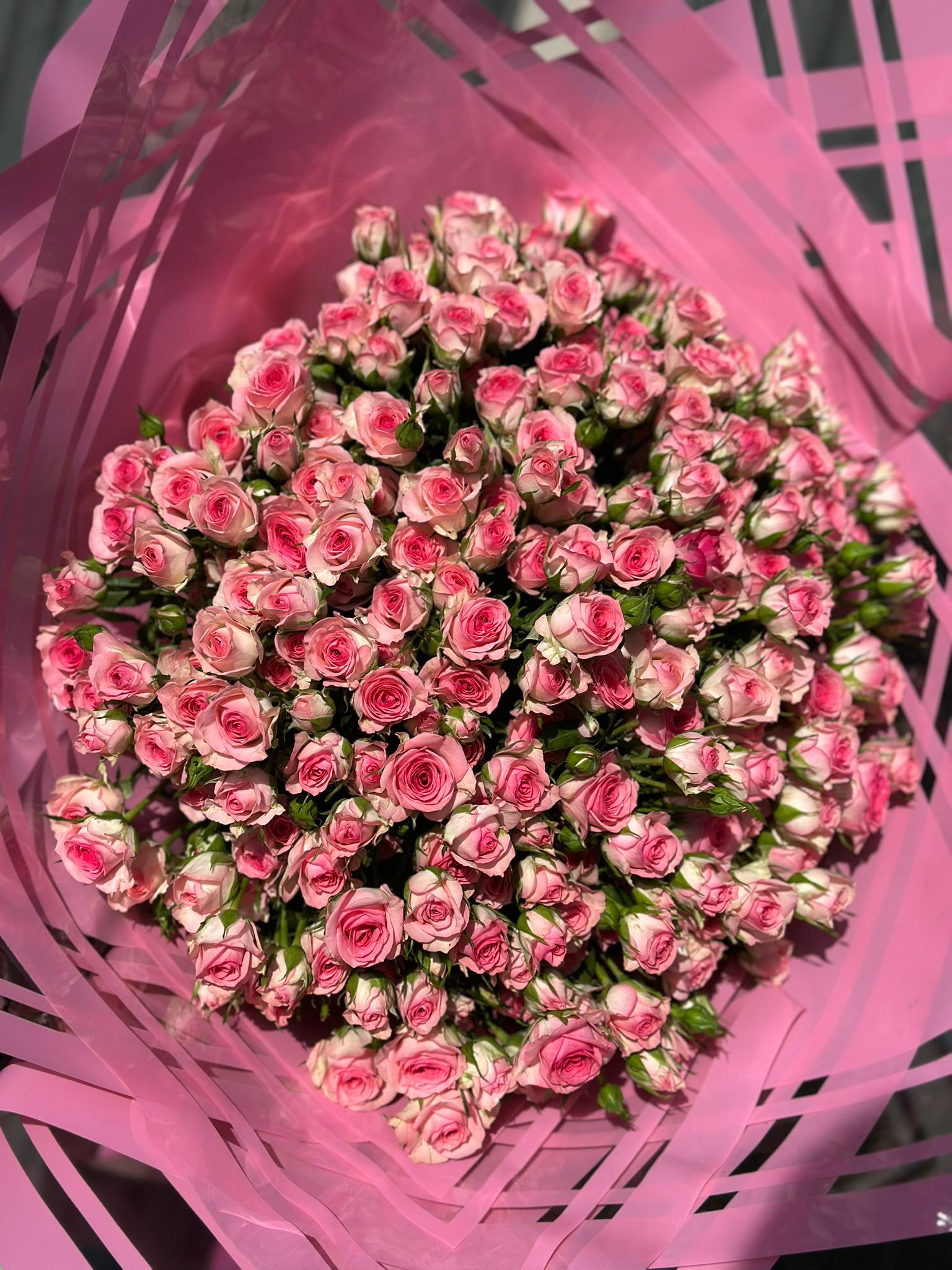 Large Pink Roses Bouquet